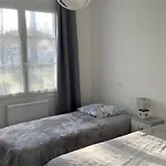 Maison A - 6 Personnes, Animaux Admis, Parking, Proche - Fr-1-823-22 بيت للعطل