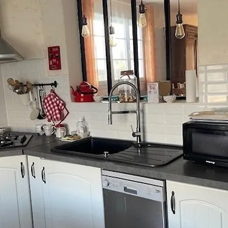 Maison A - 6 Personnes, Animaux Admis, Parking, Proche - Fr-1-823-22 *